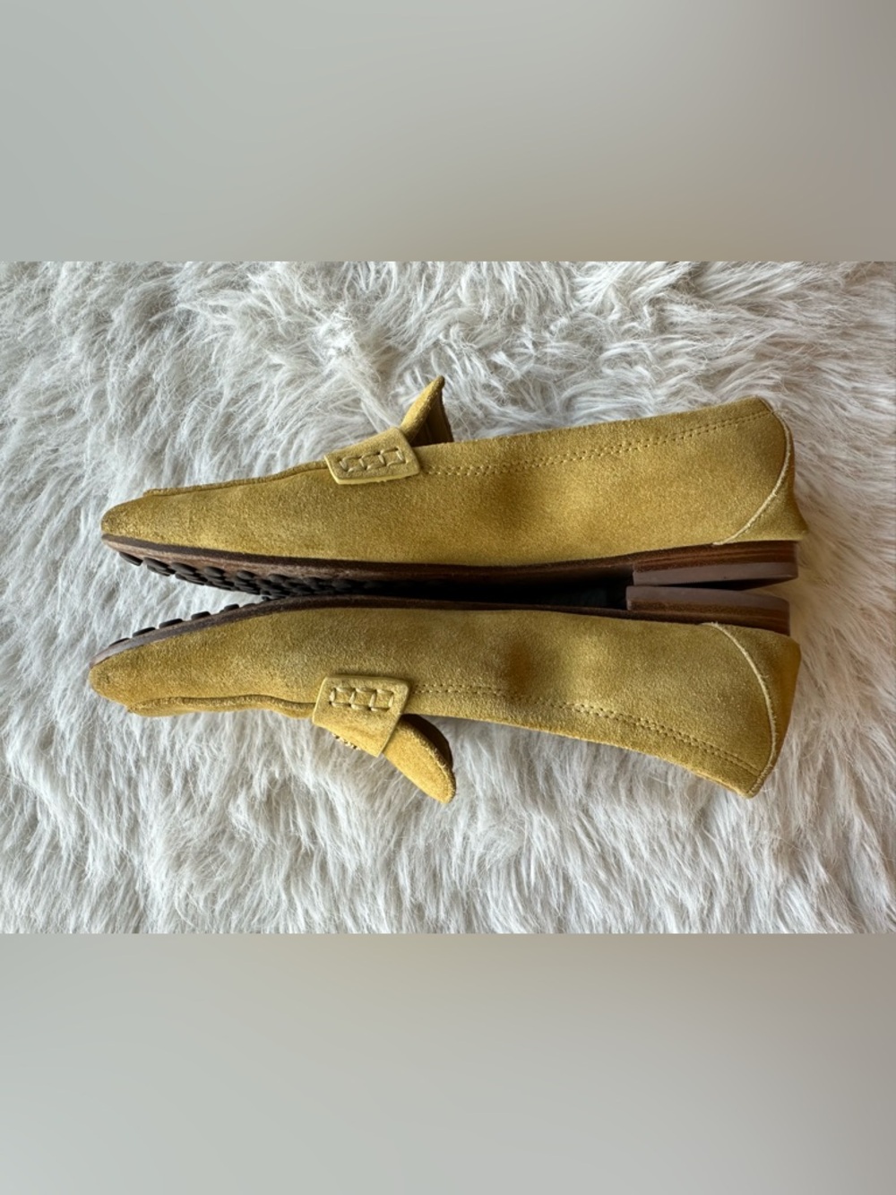 Tory Burch Mustard Yellow Suede Penny Loafers with Gold Emblem Ballet shoes 7.5 - Picture 6 of 16